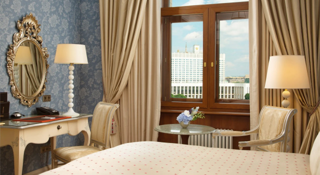 Двухместный номер с видом на Белый Дом Коллекшен Супериор Гостиница Radisson Collection Москва