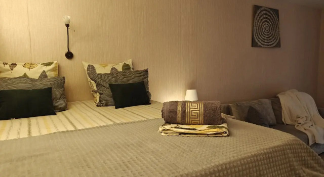 Uyutnaya Odnokomnatnaya V Novom Dome Flat, Prenota Appartamento Hotel a Samara con parcheggio, Parcheggio
