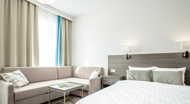 Двухместная студия Business Апарт-Отель Ramada hotel&suites by Wyndham Novosibirsk Zhukovka