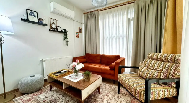 Entire house with courtyard Villa, Varaa Villa Hotellit Marmara-alue pysäköinnillä, Pysäköinti