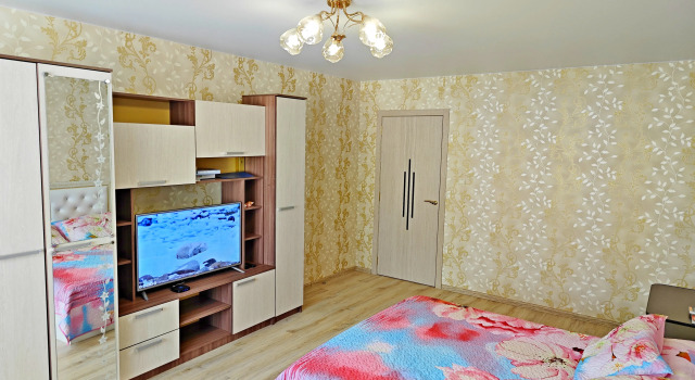 Polnotsennaya 2khkomnatnaya Kvartira Na 9 Maya Flat, Rezervovat Apartmán Evpatorya 