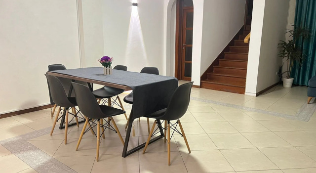 Двухместный номер Standard с балконом и с красивым видом из окна Five Villas Hotel