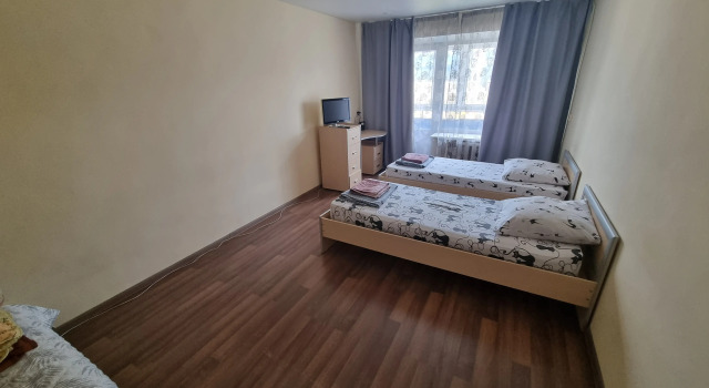 Gagarina 3 liniya 6 Apartments, Buchen Sie Ferienwohnung Slatoust Tscheljabinsk