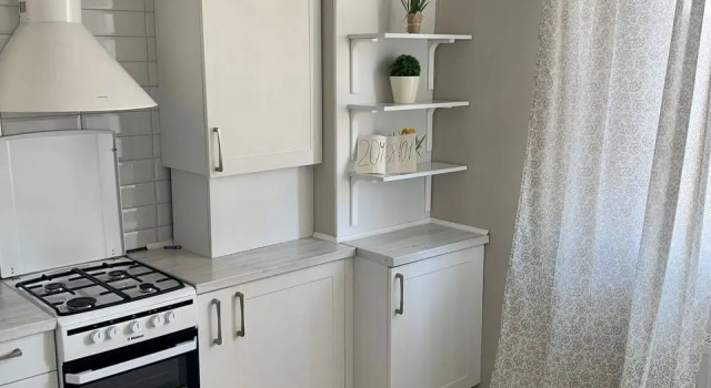 Novaya i Svetlaya v Tsentre vozle Krasivogo Ozera Apartments, Book Apartment Kaliningrad Kaliningrad Region