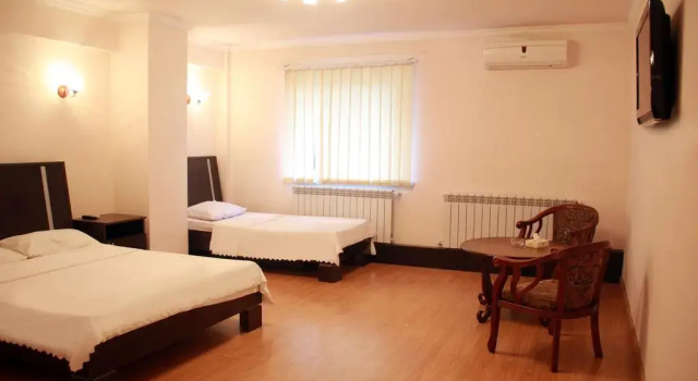 Standart üç kişilik oda Nur Hotel