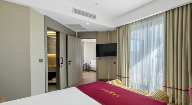 Номер Family with Connection Door The X Belek