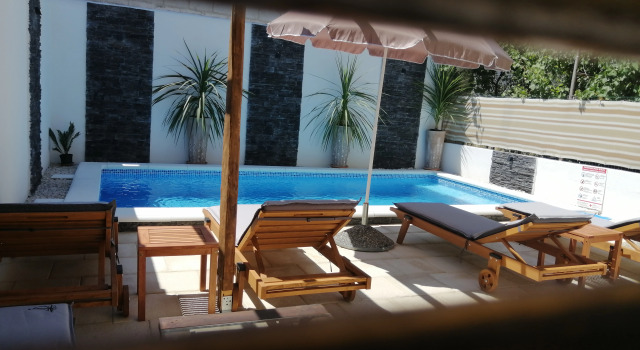 Апартаменты Rustica Zadar with private pool