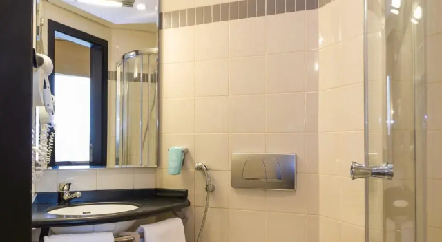 Premium çift kişilik oda Ibis Muscat