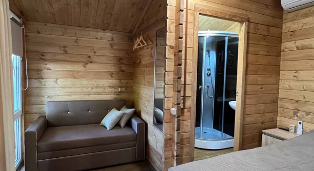 Четырёхместный номер Standard с балконом Шале Good House Abh