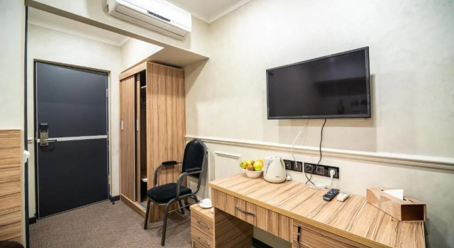 Standard (No Window) Doppel Zimmer Mildom City Hotel