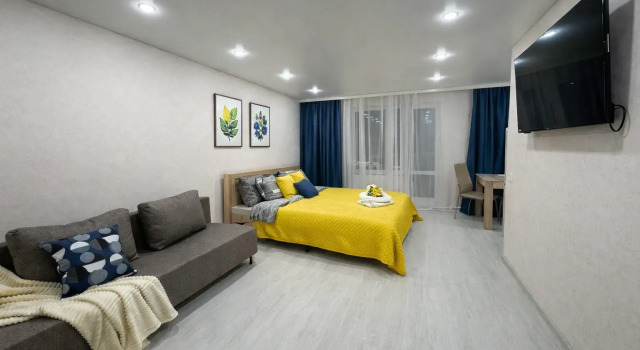 Uyutnaya Na Adoratskogo Flat, Buchen Sie Ferienwohnung Novo-Savinovskiy district Kasan