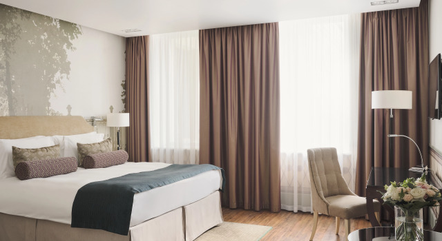 Двухместный номер Супериор с видом в атриум Отель ИНДИГО / Hotel INDIGO
