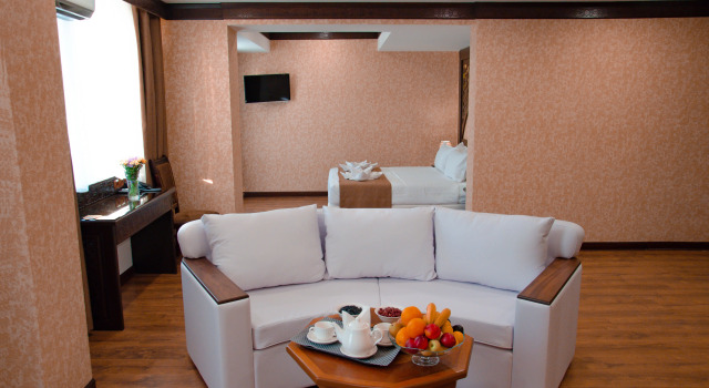 Двухместный номер Deluxe с балконом и с красивым видом из окна Отель Orient Star Varahsha