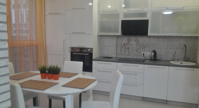 Uyutnaya Svetlaya Kvartira Okolo Metro Molodezhnaya Apartments, Buchen Sie Ferienwohnung Minsk Minskaja Woblasz