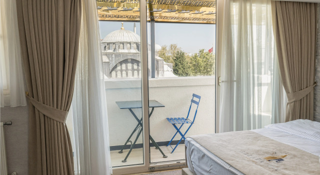 Двухместный полулюкс с балконом и с панорамным видом Galata Fil Hotel