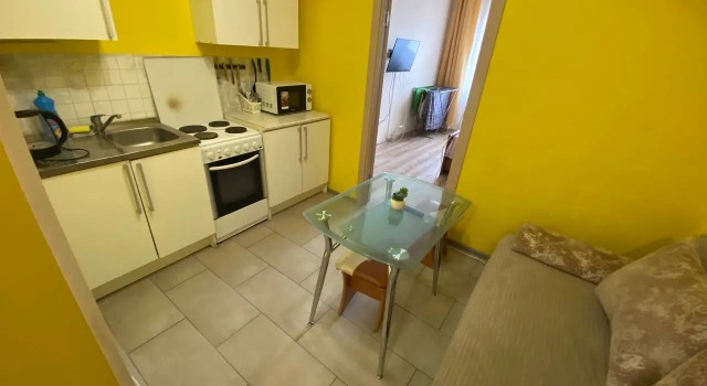 Bogorodskiy 16/8 Apartments, Book Lejlighed Hoteller i Ivanteyevka med parkering, Parkering
