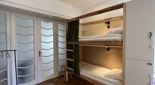 Кровать в общем номере (мужской номер) Хостел Cabbage Hostel