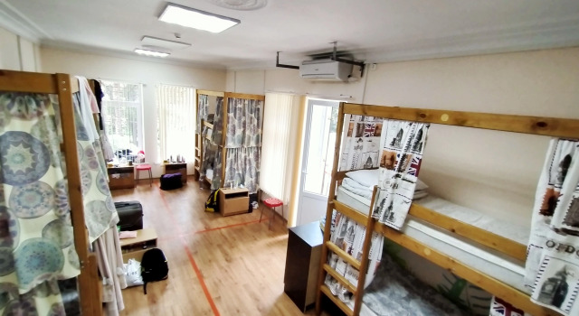 Кровать в общем номере (женский номер) Хостелы Рус Ялта