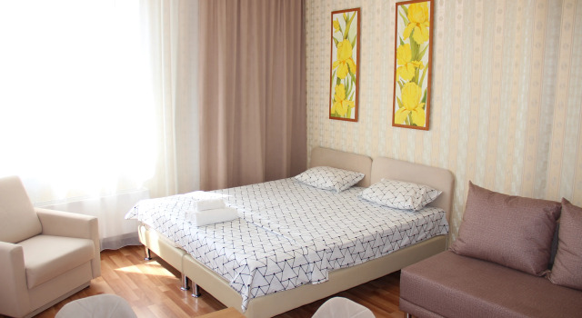 S Ponaramnym Vidom V Tsentre Tyumeni Flat, Prenota Appartamento Hotel a Tyumen Region con parcheggio, Parcheggio