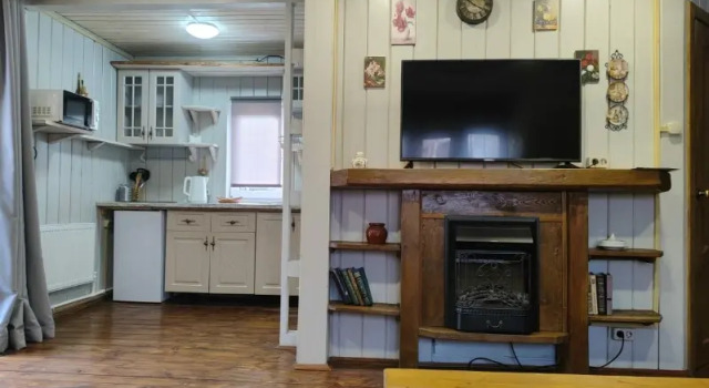 Двухместный дом Дуплекс с электрокамином и двумя санузлами с балконом и с красивым видом из окна Отель Алино