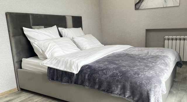 2-kh komnatnaya Flat, Rezervovat Apartmán Hotely v Amurská s parkováním, Parkování