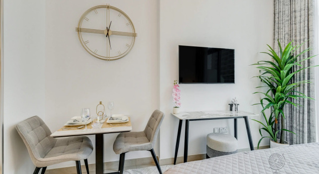 Двухместная студия с балконом и с красивым видом из окна Апартаменты Globalstay Azizi Riviera 45