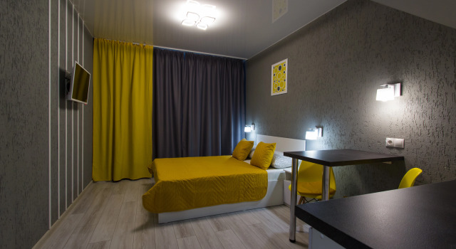 Apartment Stroiteley Avenue 18, Prenota Appartamento Hotel a Barnaul con parcheggio, Parcheggio