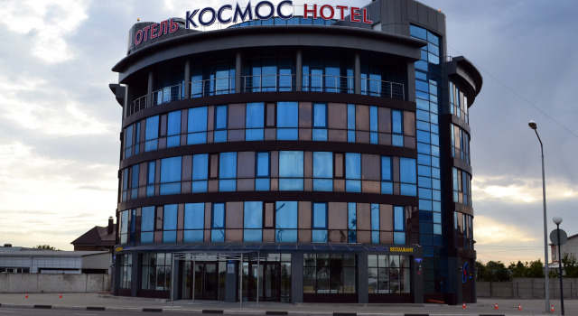 Отель Космос