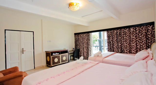 Четырёхместный номер Standard с балконом Sari Pacifica Resort & Spa Redang Island