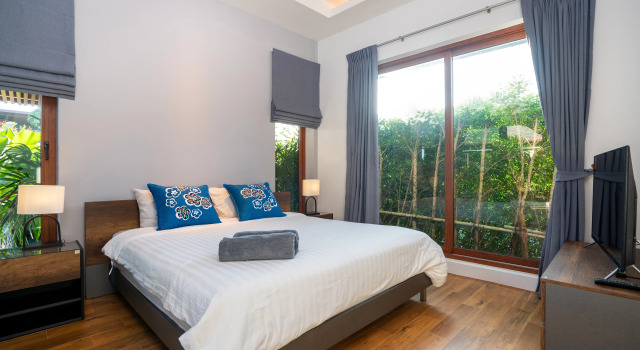 Вилла Вилла 3BR Family Villa - Pool NaiHarn Rawai