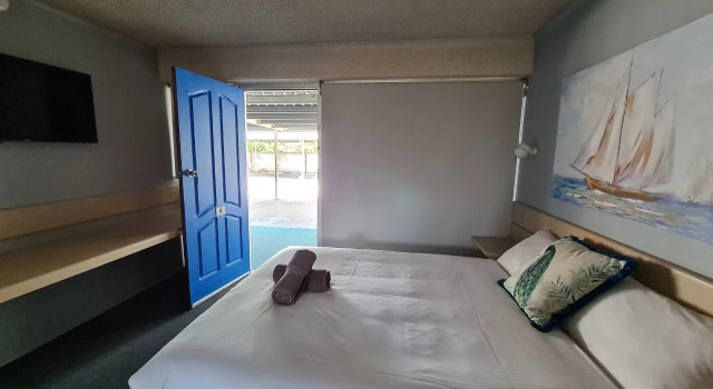 Rockhampton Court Motor Inn, Забронировать Отель Отели Рокгемптон с завтраком, рядом с Department of Health Queensland, Завтраки
