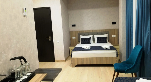 Трёхместный номер Standard с балконом и с красивым видом из окна Vita Gardenia Hotel Tskaltubo