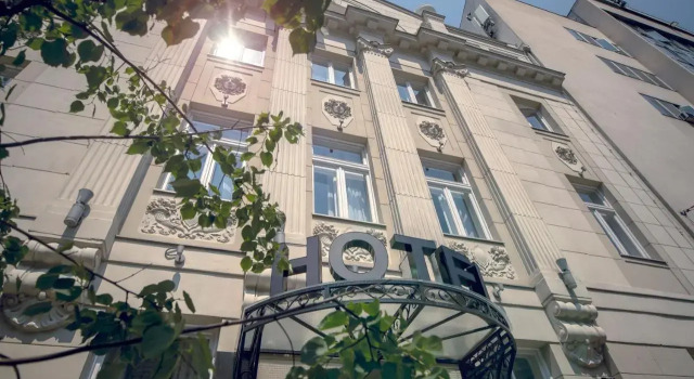 Отель Public House