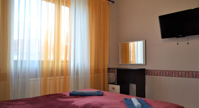 S dvumya Razdelnymi Spalnyami V Tsentre Na Yegorova Flat, Book Lejlighed Hoteller i Murmansk oblast med parkering, Parkering