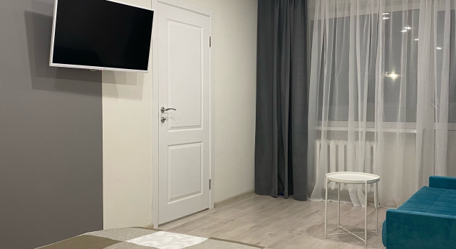 Uyutnaya Okolo Olginskoy Chasovni Apartments, Prenota Appartamento Hotel a Pskov Region con parcheggio, Parcheggio