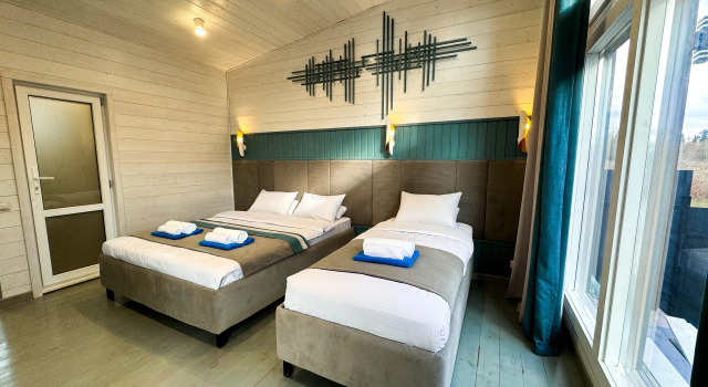 Трёхместный номер Standard с красивым видом из окна Отель Manresa Family Resort