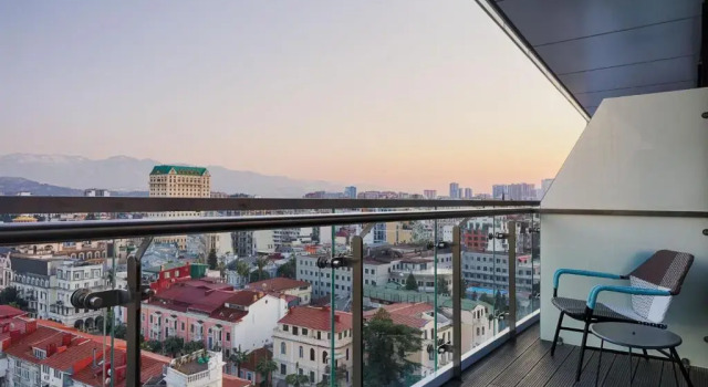 Двухместный номер Deluxe с балконом и с видом на город Отель Le Meridien Batumi