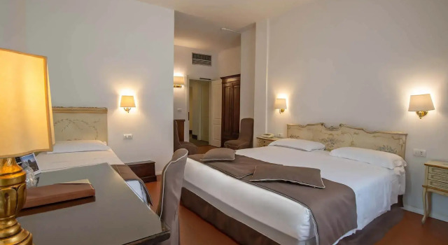 Трёхместный номер Standard Hotel Machiavelli Palace
