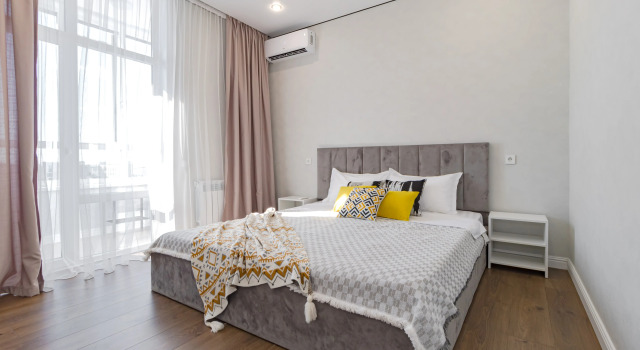 Квартира Aruna Deluxe Apartment