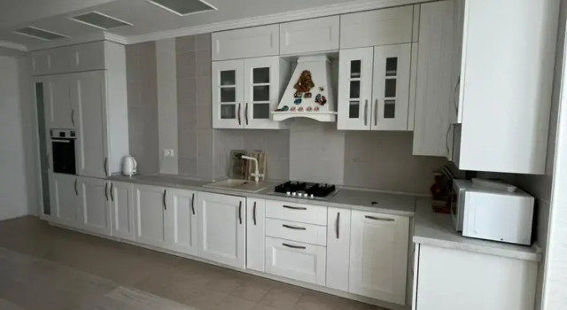 Ostryakova 244 Apartments, Κράτηση Διαμέρισμα Ξενοδοχεία σε Sevastopol με χώρο στάθμευσης, Στάθμευση