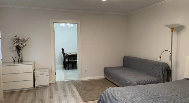Uyutnaya V Poselke Yantarny Flat, Book Apartment Hotels in Yantarny with Parking, Parking