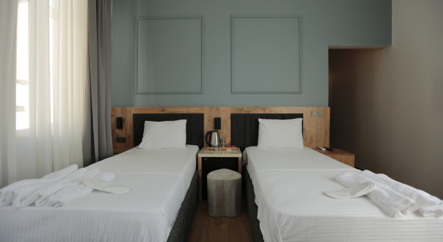 Четырёхместный люкс семейный с видом на море Newalla Hotel Old City
