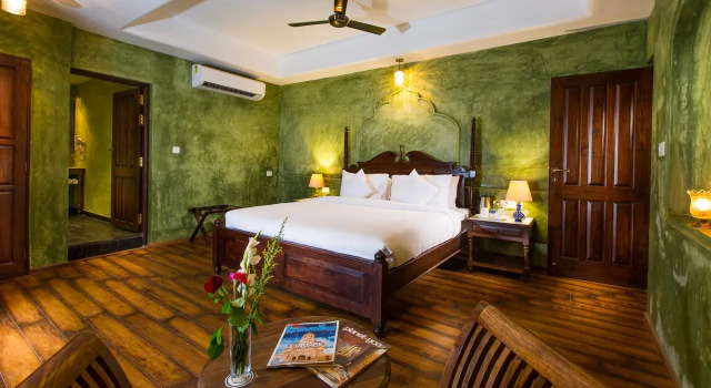 Отель Amritara Aura Spa Retreat North Goa