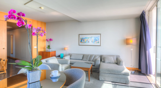 Люкс Premium с балконом и с видом на море Курортный отель Vidamar Resort Madeira