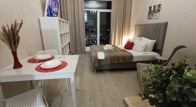 V Zhk Salyut S Potryasayuschim Vidom Na Nochnye Ogni Goroda Flat, Rezervovat Apartmán Hotely v Petrohrad s parkováním, Parkování