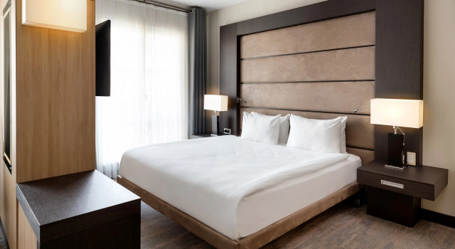 Двухместный люкс Corner Отель Ramada Plaza By Wyndham Istanbul City Center