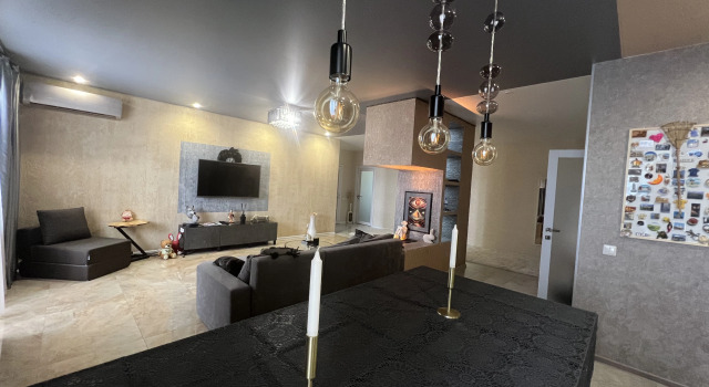 Sovetskaia Flat, Prenota Appartamento Hotel a Altaysky Kray con parcheggio, Parcheggio