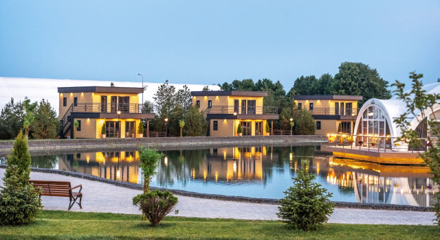 Вилла с видом на озеро Отель GREEN CLUB family