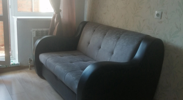 1 Kom V Novom Mk Kuzyminki Omsk Flat, Prenota Appartamento Kirovsky Administrative District 