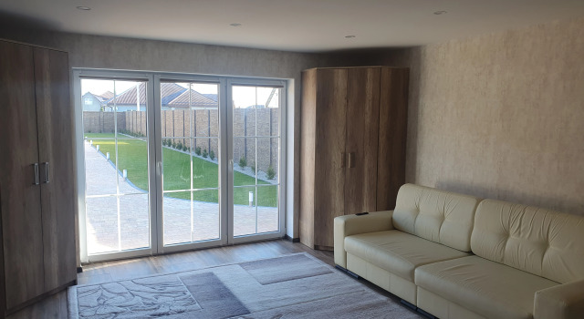Arkadiya Chalet, Book Chalet Villaer i Brest, Villa